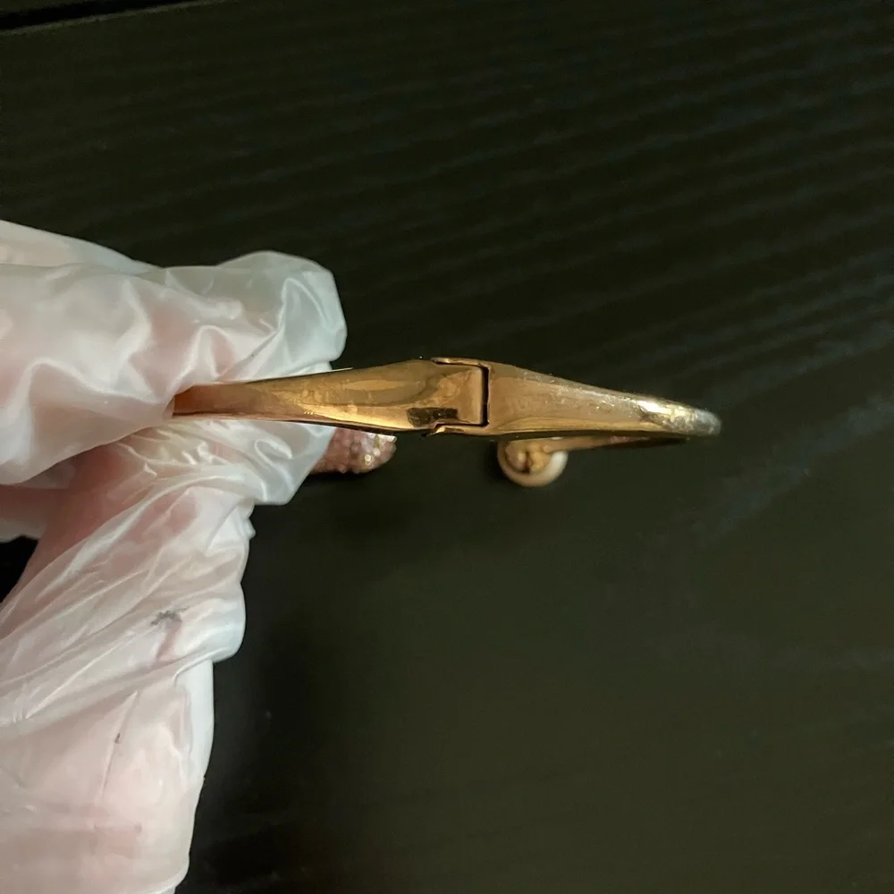 EXCELLENT CONDITION! GORGEOUS!KATE SPADE IMAGINATION FLYING PIG BANGLE BRACELET - Picture 10 of 11